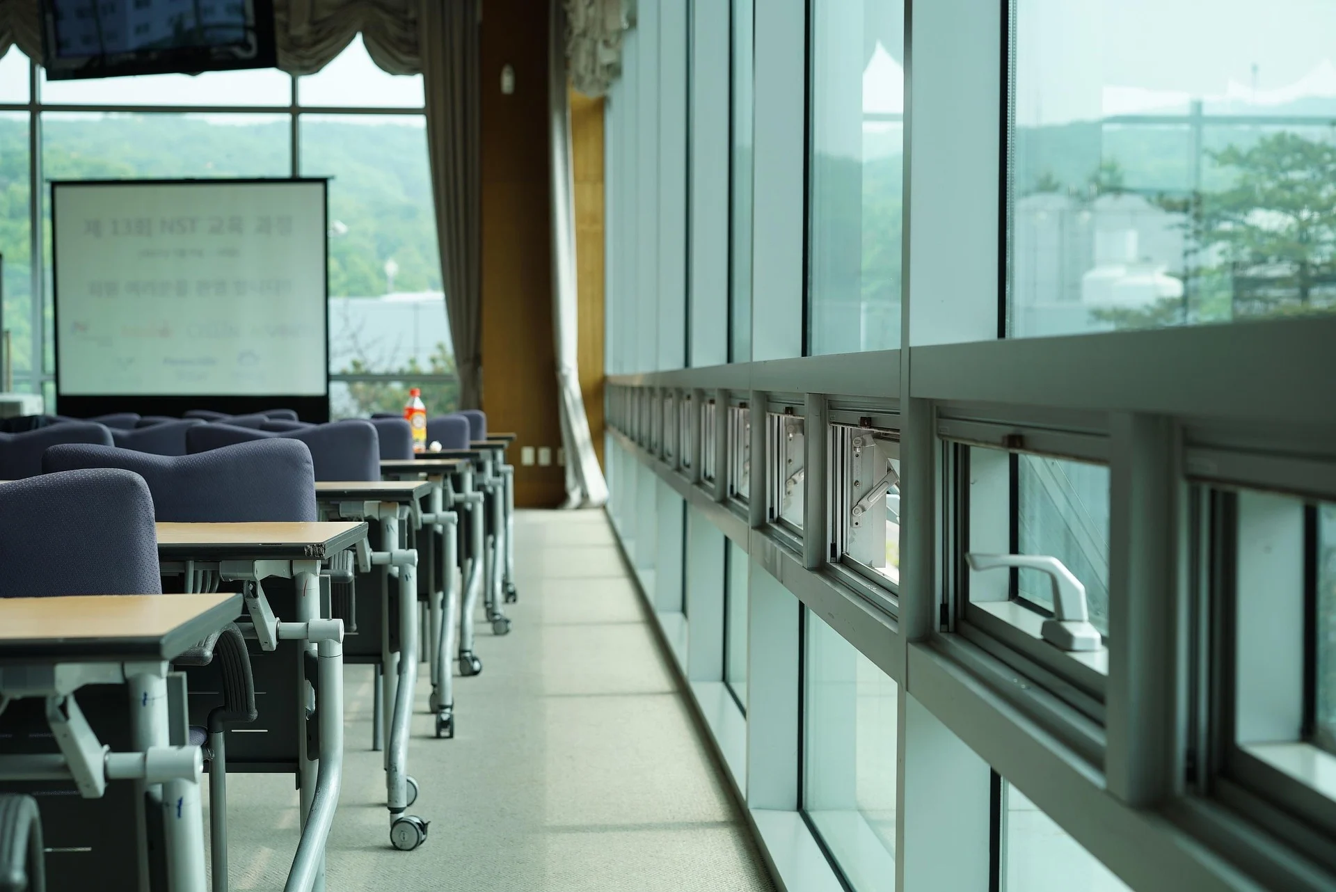 Comfortable seating arranged for discussion
